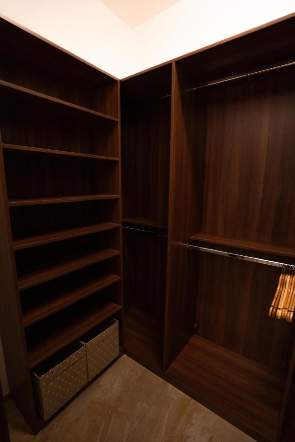 Black Field Apartment Brno Luaran gambar