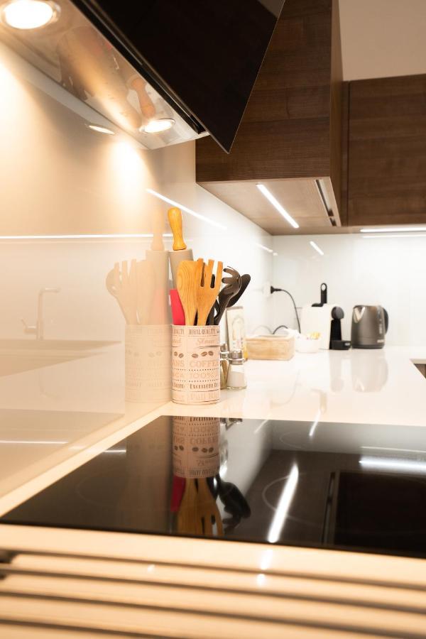 Black Field Apartment Brno Luaran gambar